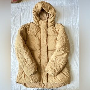 Old navy tan puffer jacket